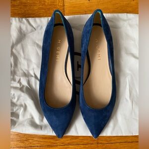 NWOB M.Gemi navy suede pointed toe flats size 35.5